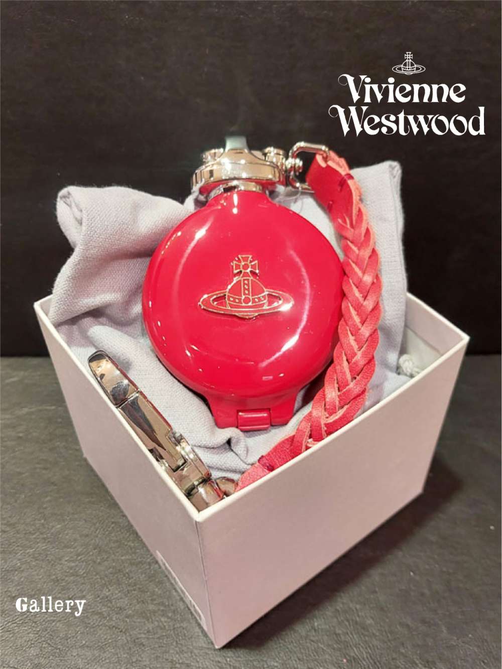 インテリア・住まい・小物Vivienne Westwood 携帯灰皿 レッド - 灰皿